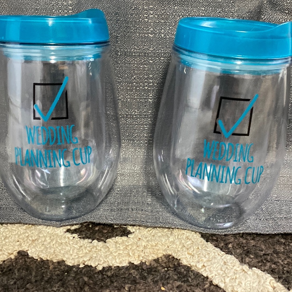 Insulated wedding planning wine tumblers